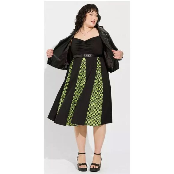 torrid Dresses & Skirts - Warner Bros x torrid Beetlejuice midi fit & flare Dress 2xl nwt